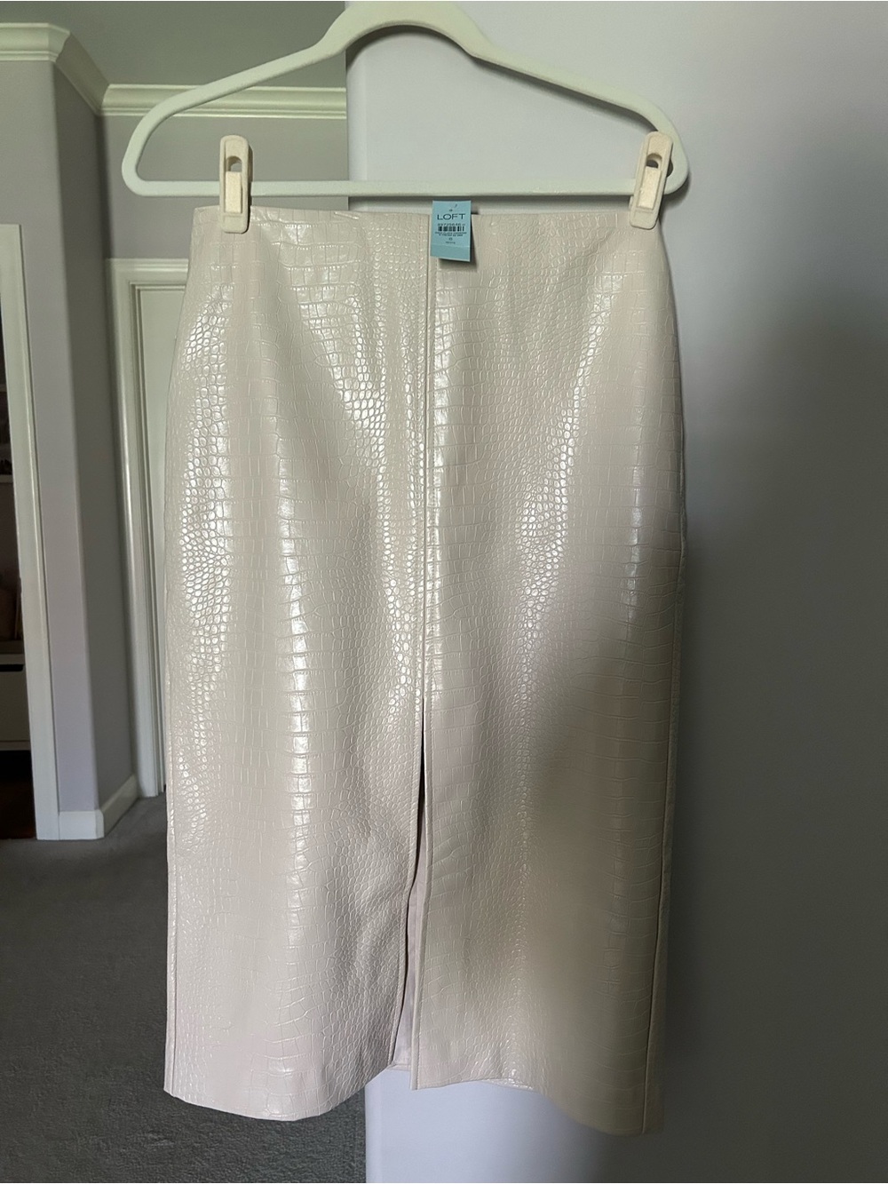 LOFT Cream Faux Croc Pencil Skirt with Front Slit